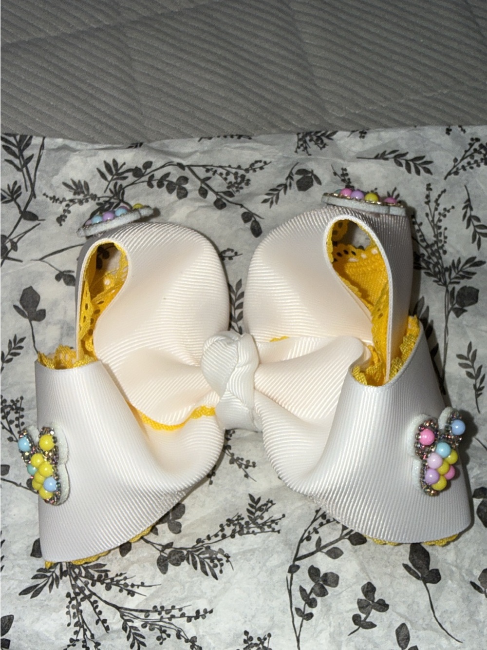 Children's White and Yellow Bow Hair Clip with Pastel Bead Accents